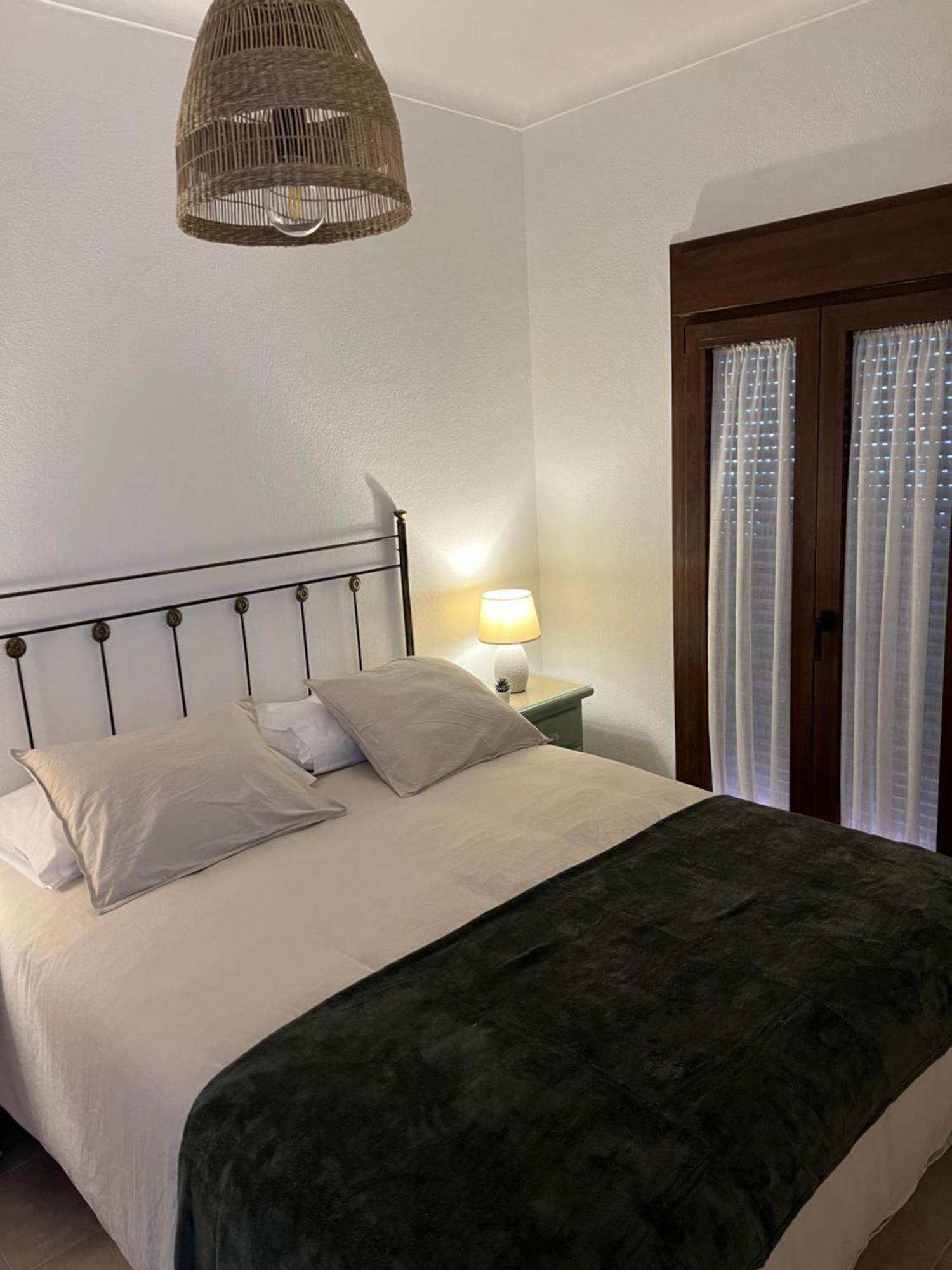 El Endrinal Apartment Грасалема Екстериор снимка