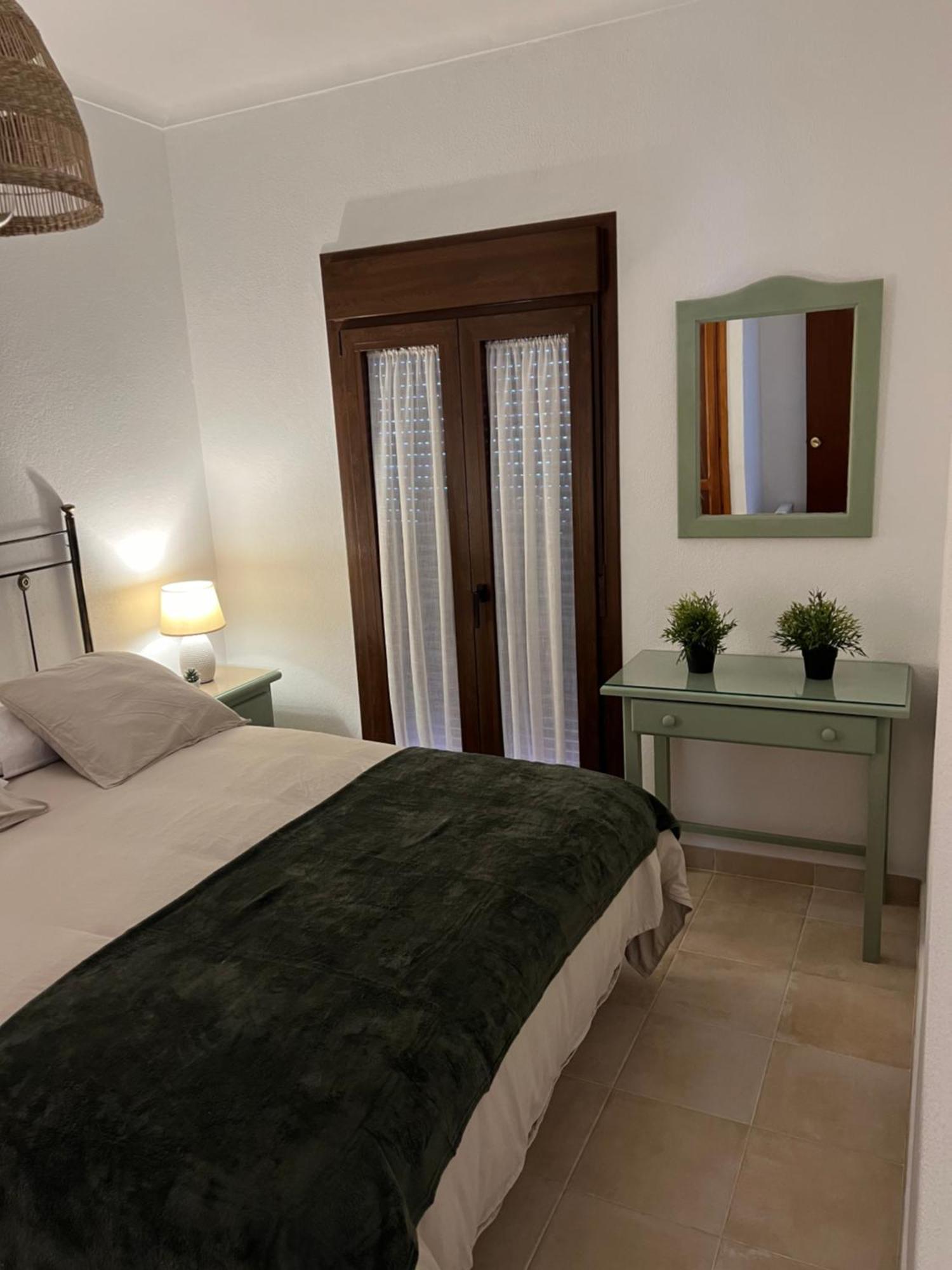 El Endrinal Apartment Грасалема Екстериор снимка